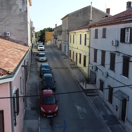 Apartman Zahida Lounge *