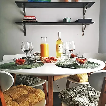 Zahida Lounge
