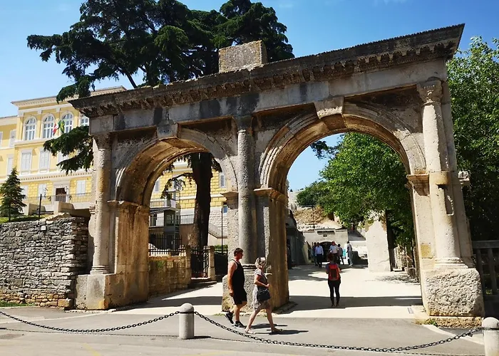 Zahida Lounge Apartman Póla