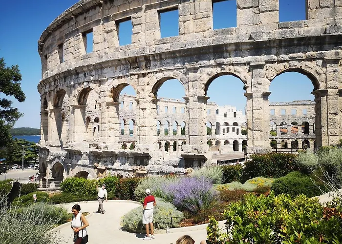 Zahida Lounge Apartman Póla