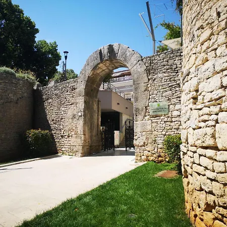 Zahida Lounge アパート プーラ