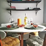 Zahida Lounge