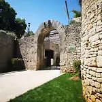 Zahida Lounge דירה פולה